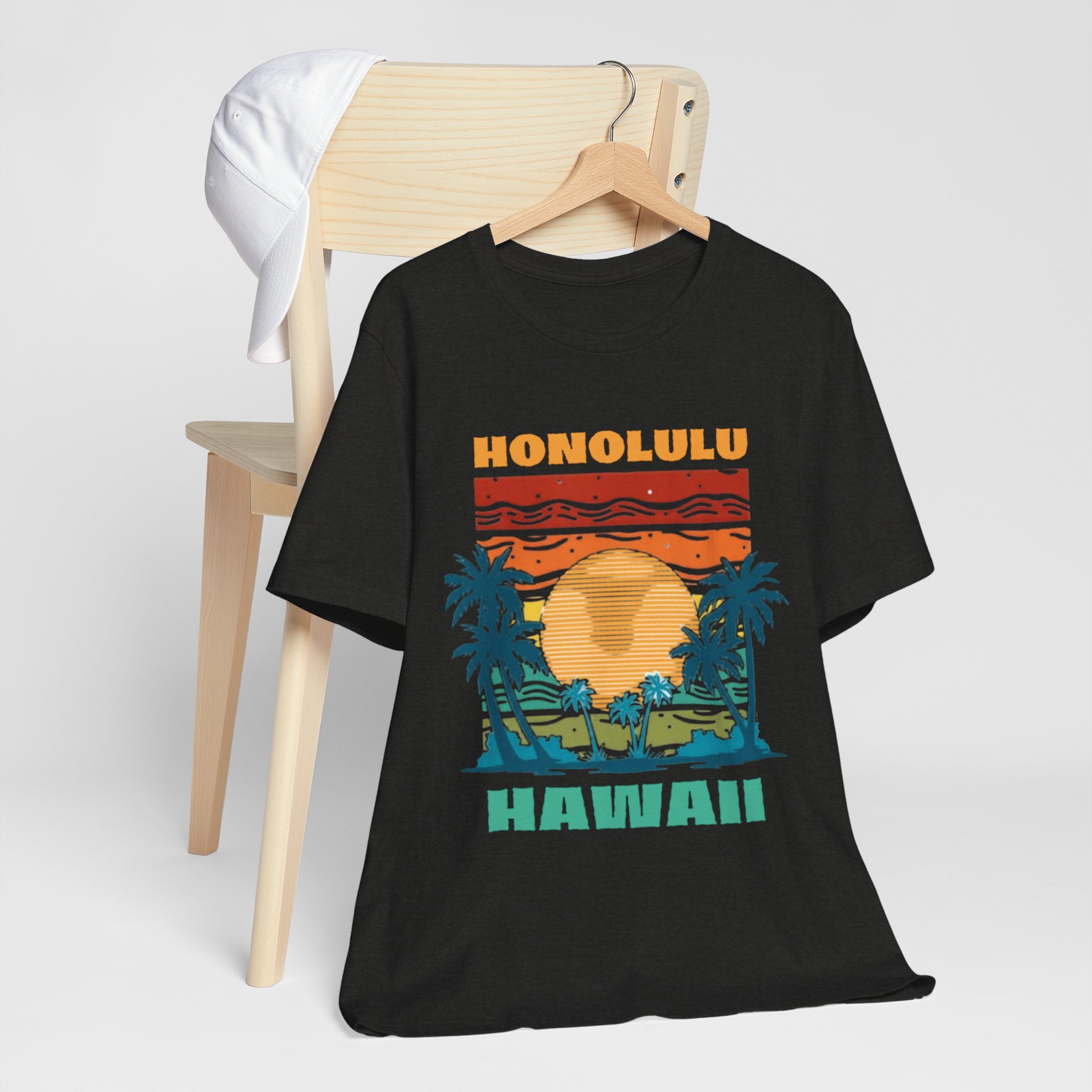 Honolulu Hawaii Vintage Sunset T-Shirt